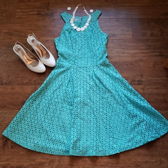 Maggy London Dresses & Skirts - Maggy London Baby Blue Dress